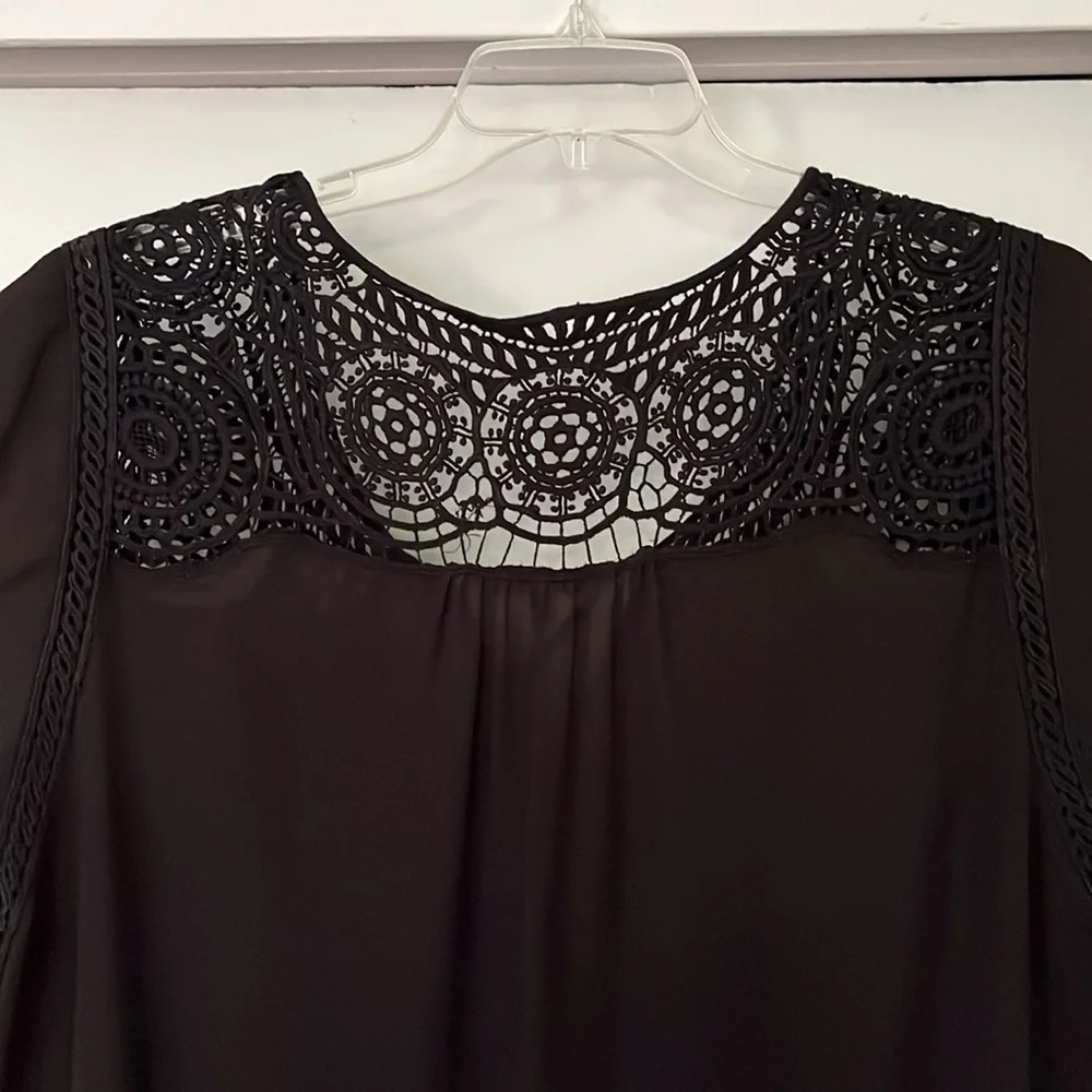 Daniel Rainn Black Cap Sleeve Embellished Blouse - Picture 7 of 10